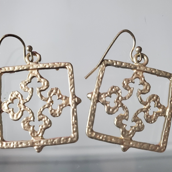 Small earring bundle - Picture 2 of 2